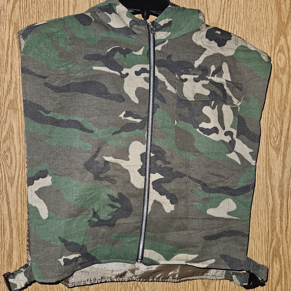 Helium London camouflage Zip-Up Vest NWT